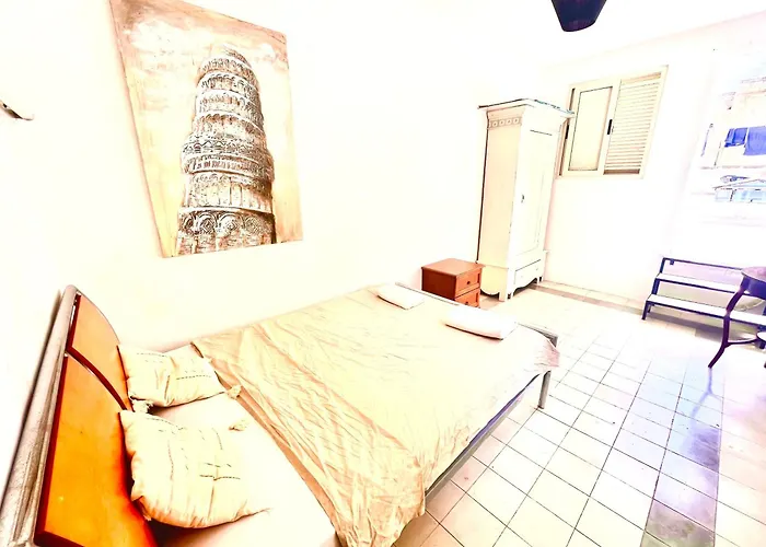 Large Space On 2 Levels With Own Roof In Townhouse * Sliema