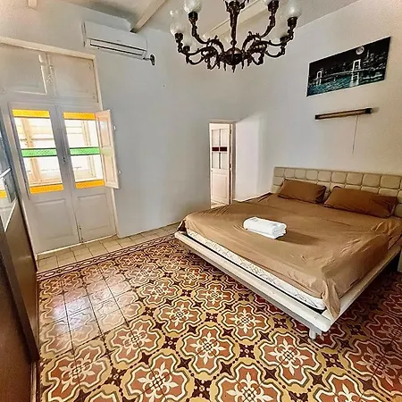 Large Space On 2 Levels With Own Roof In Townhouse Sliema
